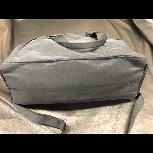 Baggallini black & cheetah duffel NWOT - Picture 3 of 4